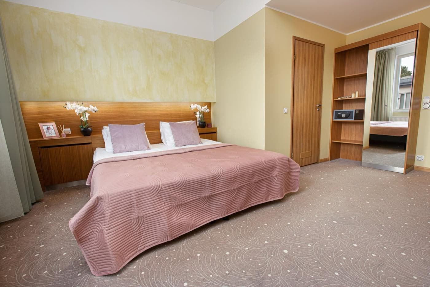 A pair of connecting rooms for a family